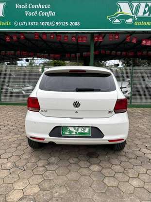 VOLKSWAGEN-GOL-2015