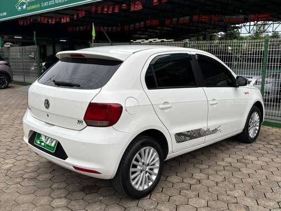 VOLKSWAGEN-GOL-1.0 MI ROCK IN RIO 8V FLEX 4P MANUAL VOLKSWAGEN-GOL-2015