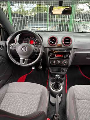 VOLKSWAGEN-GOL-2015