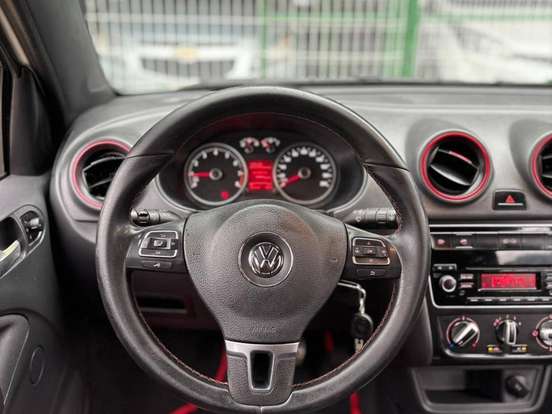 VOLKSWAGEN-GOL-1.0 MI ROCK IN RIO 8V FLEX 4P MANUAL VOLKSWAGEN-GOL-2015