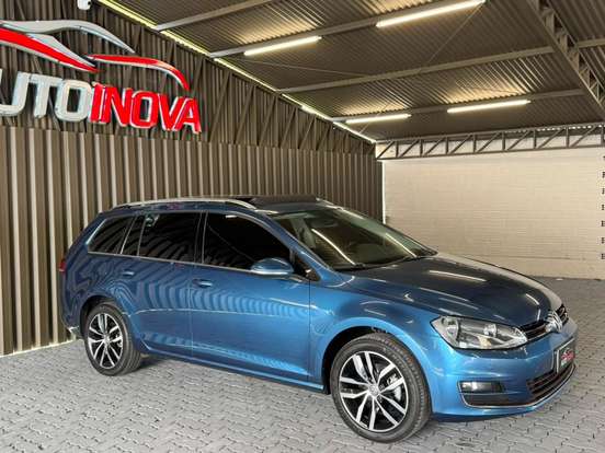 VOLKSWAGEN-GOLF-2015