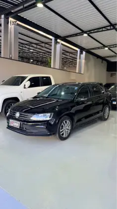 VOLKSWAGEN JETTA 2.0 COMFORTLINE FLEX 4P TIPTRONIC