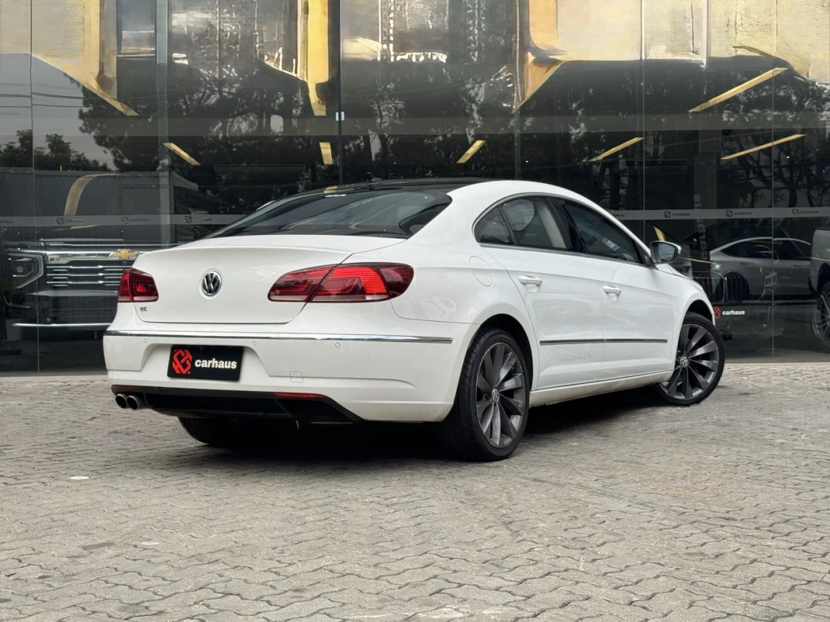 Volkswagen Passat — foto 4