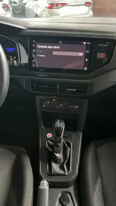 VOLKSWAGEN-POLO-2023