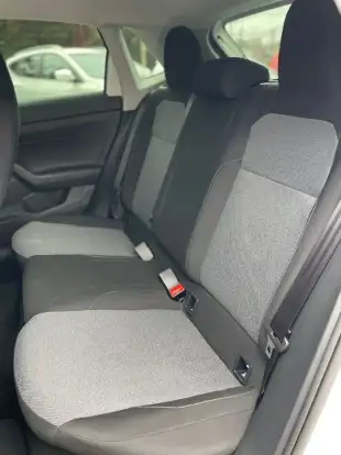 VOLKSWAGEN-POLO-2024