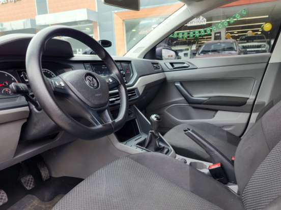 VOLKSWAGEN-POLO-1.0 MPI TOTAL FLEX MANUAL VOLKSWAGEN-POLO-2018
