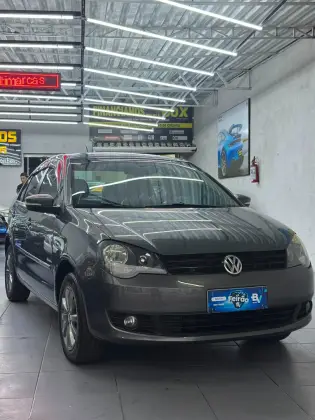 VOLKSWAGEN POLO SEDAN 1.6 MI 8V FLEX 4P MANUAL VOLKSWAGEN POLO SEDAN 1.6 MI 8V FLEX 4P MANUAL