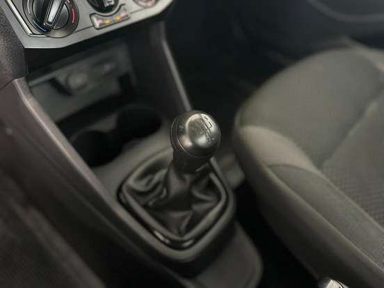 VOLKSWAGEN-SAVEIRO-2022