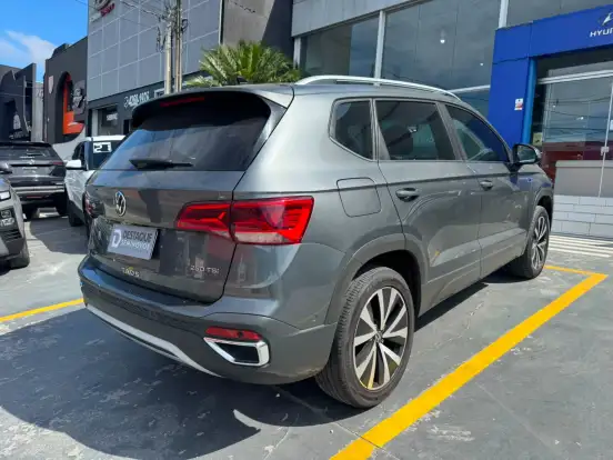 VOLKSWAGEN-TAOS-1.4 250 TSI TOTAL FLEX HIGHLINE AUTOMÁTICO VOLKSWAGEN-TAOS-2023
