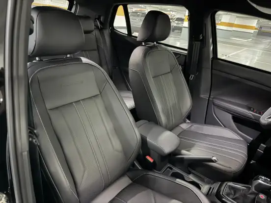 VOLKSWAGEN-T-CROSS-2025