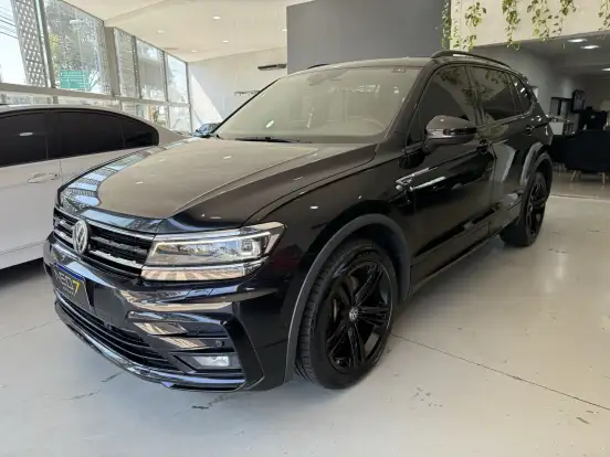 VOLKSWAGEN-TIGUAN-2021