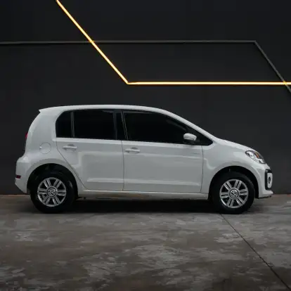VOLKSWAGEN-UP-2018