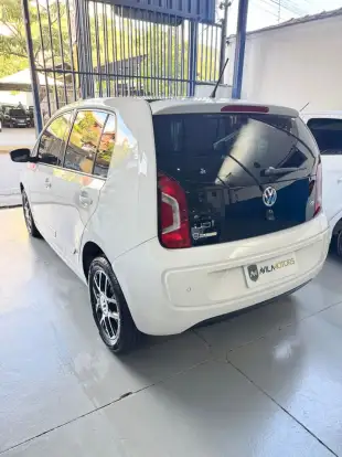 VOLKSWAGEN-UP-2017
