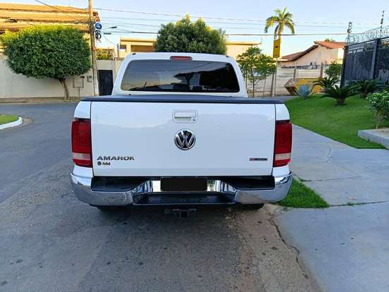 VOLKSWAGEN-AMAROK-2021