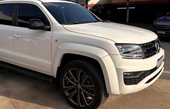 VOLKSWAGEN-AMAROK-2021