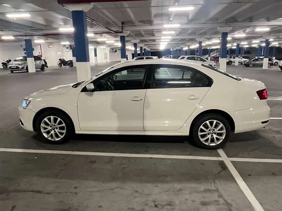 VOLKSWAGEN-JETTA-2.0 COMFORTLINE FLEX 4P MANUAL VOLKSWAGEN-JETTA-2011