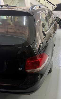 VOLKSWAGEN-JETTA-2010