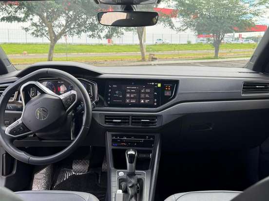 VOLKSWAGEN-NIVUS-1.0 200 TSI TOTAL FLEX HIGHLINE AUTOMÁTICO VOLKSWAGEN-NIVUS-2023