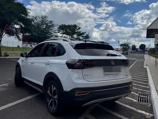 VOLKSWAGEN-NIVUS-1.0 200 TSI TOTAL FLEX HIGHLINE AUTOMÁTICO VOLKSWAGEN-NIVUS-2023