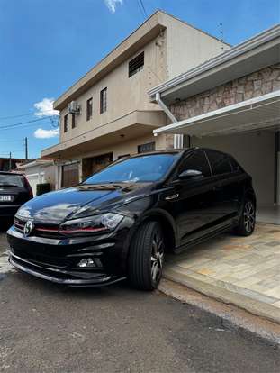 VOLKSWAGEN-POLO-2020