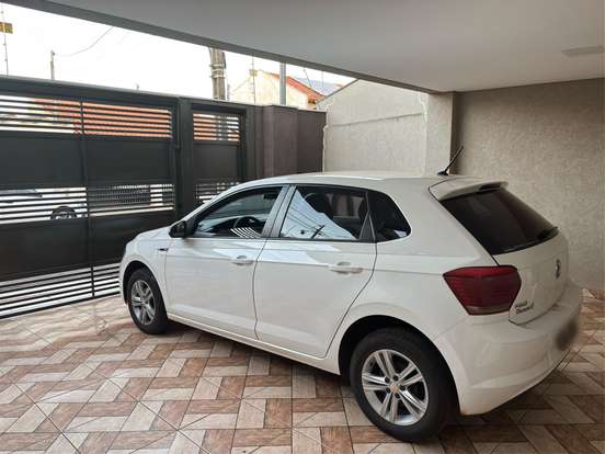 VOLKSWAGEN-POLO-2018