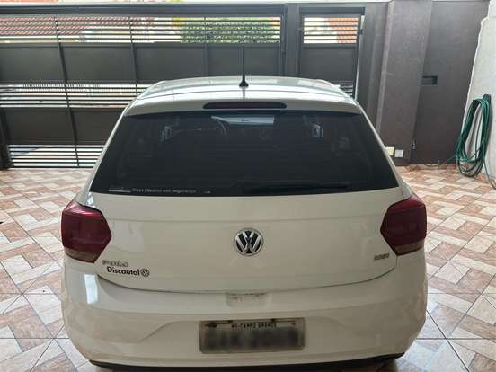 VOLKSWAGEN-POLO-2018