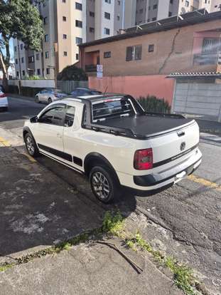 VOLKSWAGEN-SAVEIRO-2015
