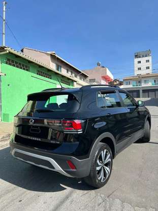 VOLKSWAGEN-T-CROSS-2024