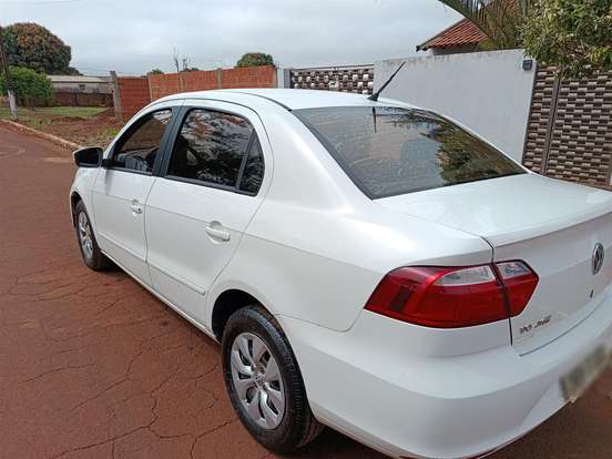 VOLKSWAGEN-VOYAGE-2014