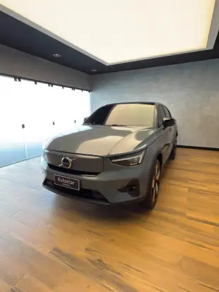 VOLVO-C40-2022