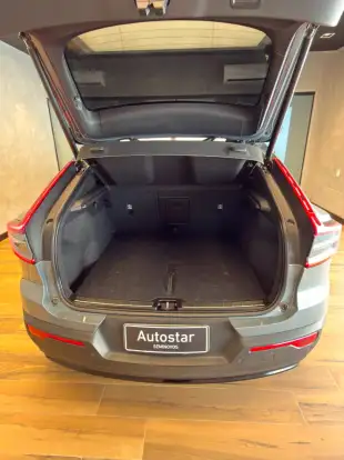 VOLVO-C40-2022