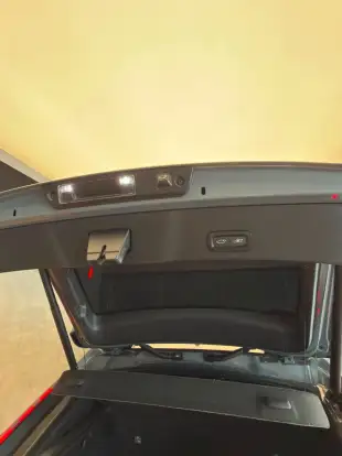 VOLVO-C40-2022