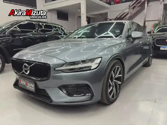 VOLVO-S60-2.0 T4 MOMENTUM GASOLINA 4P AUTOMÁTICO VOLVO-S60-2019