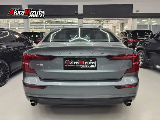 VOLVO-S60-2019