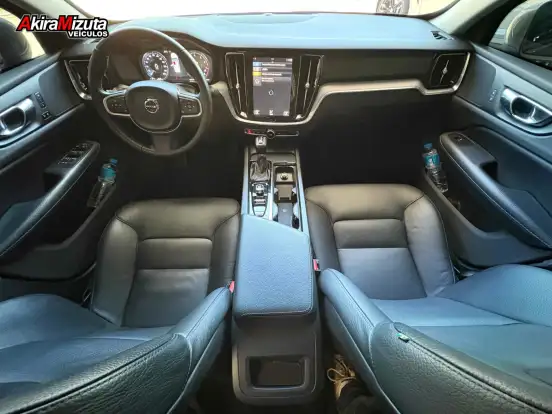 VOLVO-S60-2.0 T4 MOMENTUM GASOLINA 4P AUTOMÁTICO VOLVO-S60-2019
