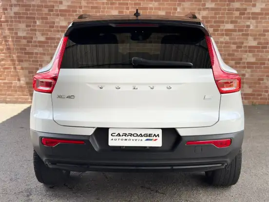 VOLVO-XC40-1.5 T5 RECHARGE R-DESIGN GEARTRONIC VOLVO-XC40-2021