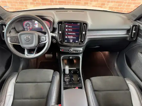 VOLVO-XC40-1.5 T5 RECHARGE R-DESIGN GEARTRONIC VOLVO-XC40-2021