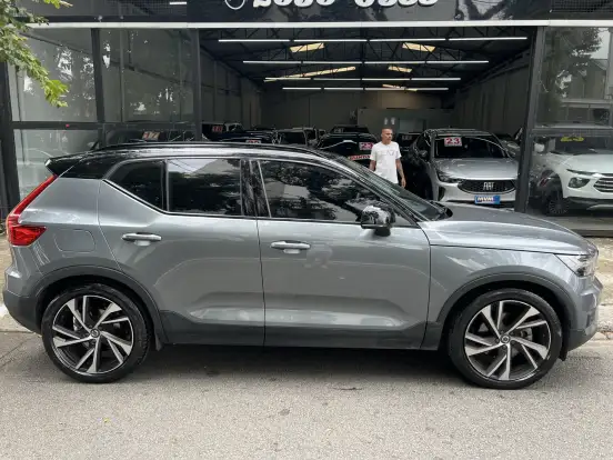 VOLVO-XC40-2.0 T5 GASOLINA R-DESIGN AWD GEARTRONIC VOLVO-XC40-2019