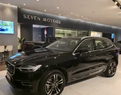 VOLVO XC60 2.0 T8 HYBRID MOMENTUM AWD GEARTRONIC VOLVO XC60 2.0 T8 HYBRID MOMENTUM AWD GEARTRONIC