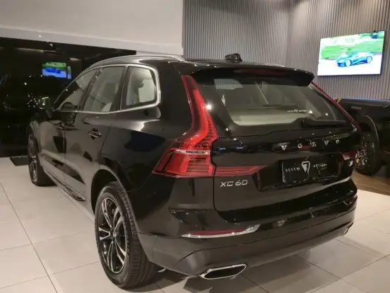 VOLVO-XC60-2.0 T8 HYBRID MOMENTUM AWD GEARTRONIC VOLVO-XC60-2020