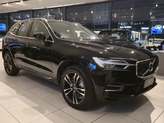 VOLVO-XC60-2.0 T8 HYBRID MOMENTUM AWD GEARTRONIC VOLVO-XC60-2020