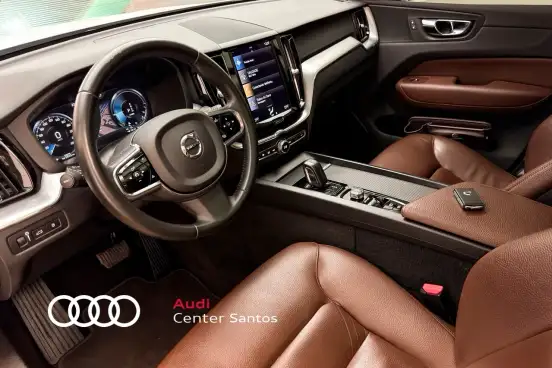 VOLVO-XC60-2.0 T8 HYBRID MOMENTUM AWD GEARTRONIC VOLVO-XC60-2019