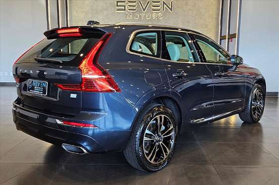 VOLVO-XC60-2020