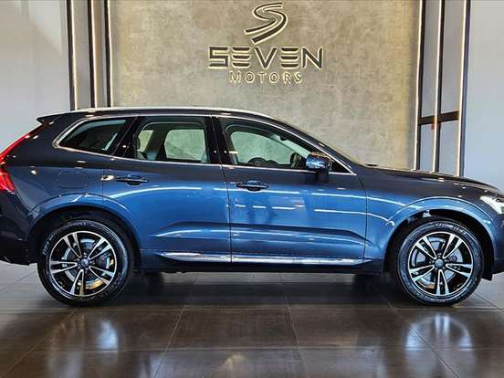 VOLVO-XC60-2.0 T8 HYBRID MOMENTUM AWD GEARTRONIC VOLVO-XC60-2020