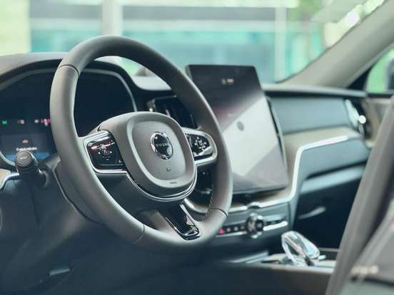 VOLVO-XC60-2.0 T8 PHEV ULTRA AWD GEARTRONIC VOLVO-XC60-2025
