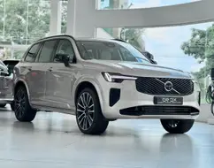 VOLVO XC60 2.0 T8 PHEV ULTRA DARK AWD GEARTRONIC VOLVO XC60 2.0 T8 PHEV ULTRA DARK AWD GEARTRONIC