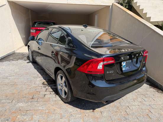 VOLVO-S60-1.6 T4 FWD GASOLINA 4P AUTOMÁTICO VOLVO-S60-2012