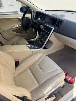 VOLVO-S60-2012