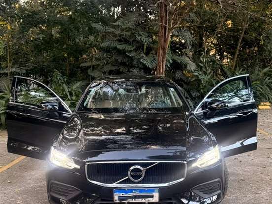 VOLVO-S60-2.0 T4 MOMENTUM GASOLINA 4P AUTOMÁTICO VOLVO-S60-2019