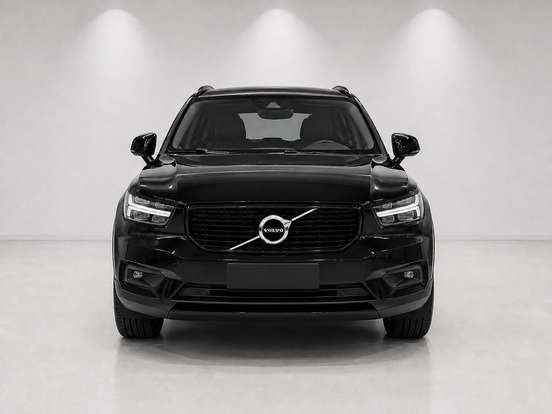 VOLVO-XC40-2018